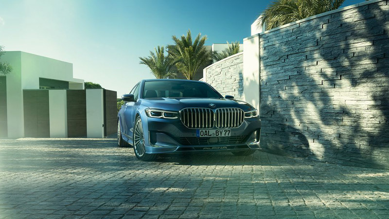 BMW ALPINA B7 - BMW zaparkowane