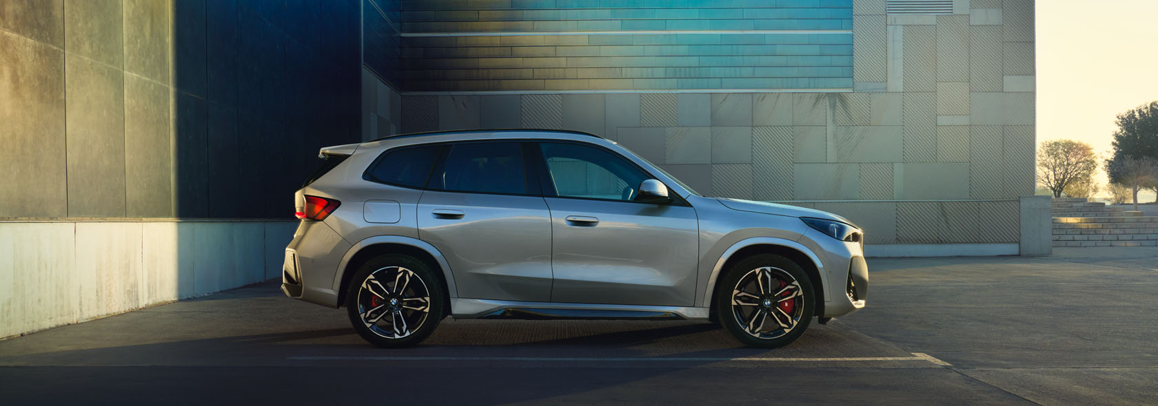 BMW iX1